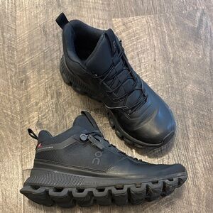 On Running Cloud Hi Waterproof Athletic Shoes